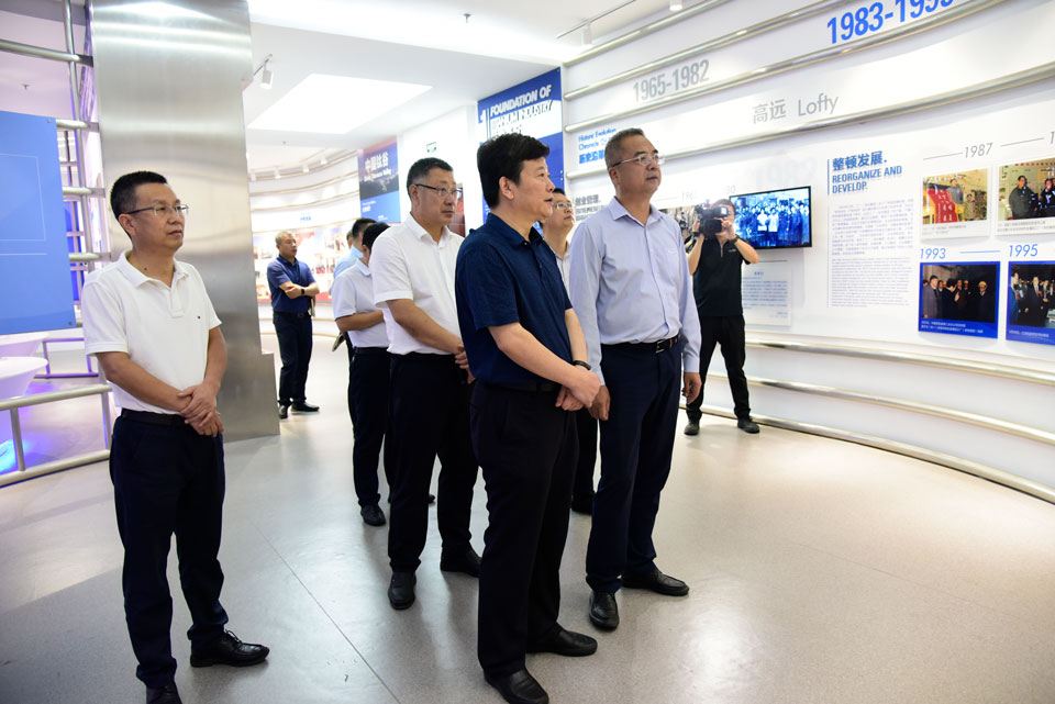 寶雞市市長(zhǎng)楊廣亭來(lái)公司調(diào)研